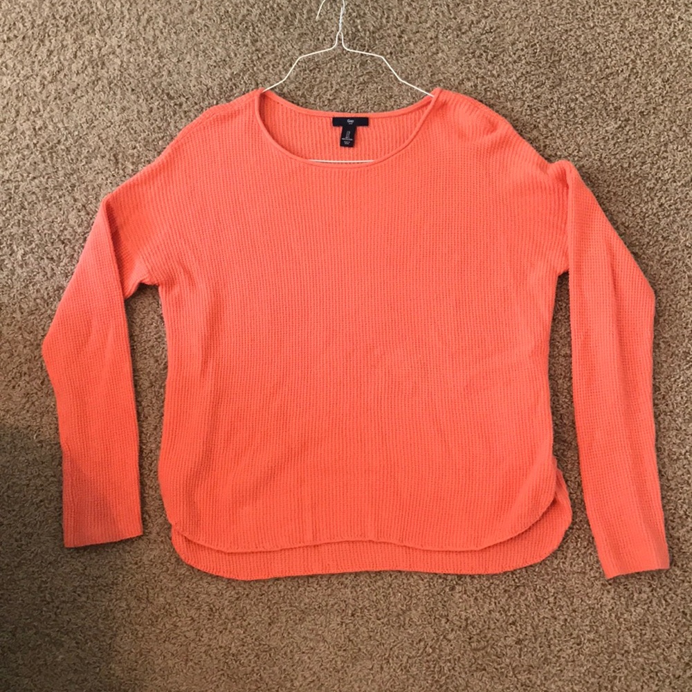 Gap sweater
